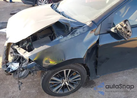 2016 Toyota Corolla Le Plus z USA, uszkodzony, nr VIN 5YFBURHE0GP484334